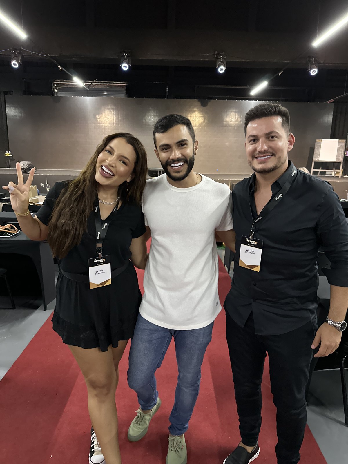 William de Paula (LP Beauty) e equipe Converta no evento em junho de 2023, quando a parceria nasceu